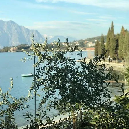 Lake Front Apartment Malcesine